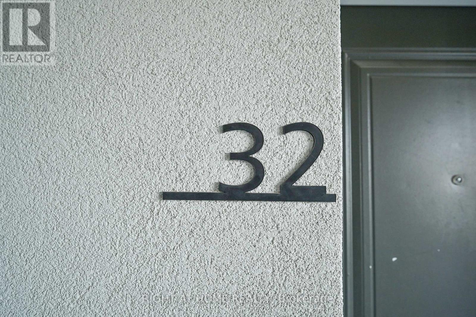 32 - 81 Armdale Road, Mississauga, Ontario  L4Z 0A6 - Photo 7 - W12647660