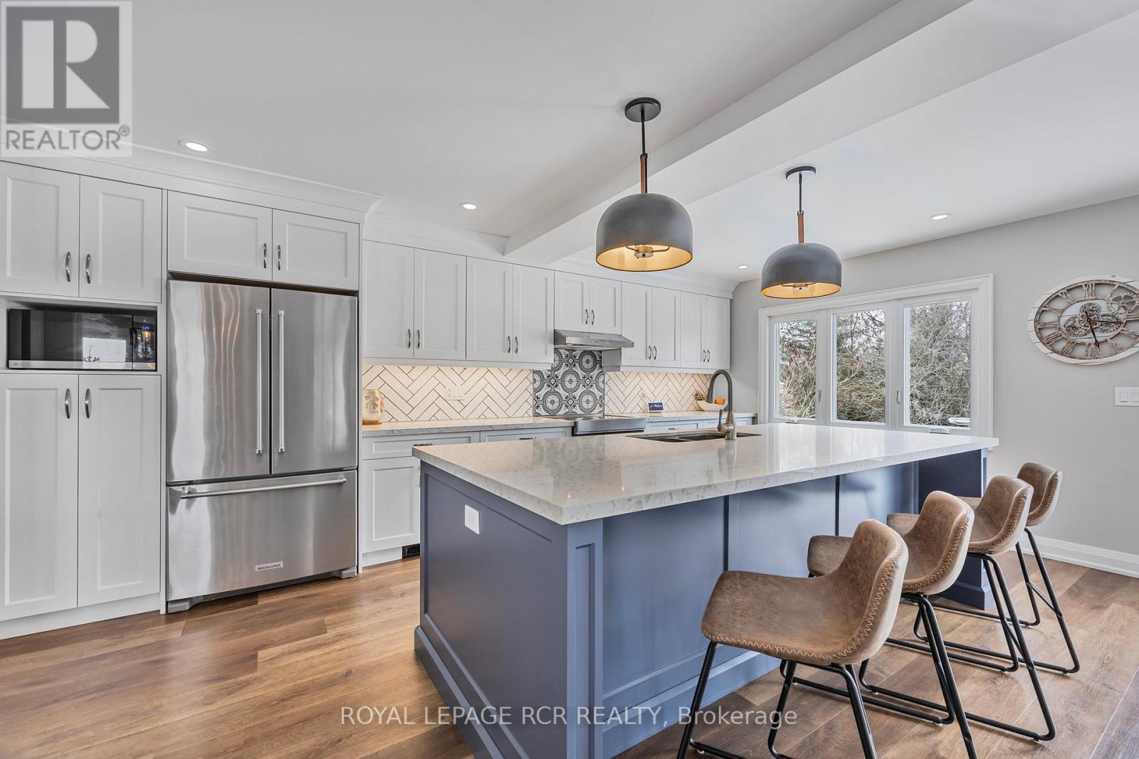 18 Peter Street, Amaranth, Ontario  L9W 5Z8 - Photo 11 - X12482104