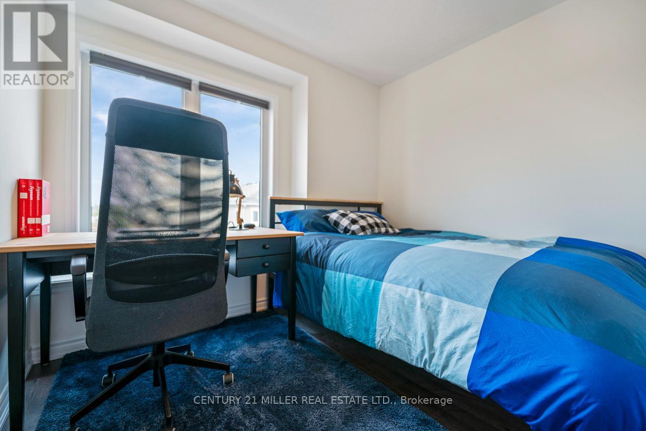 933 Apple Hill Lane, Kitchener, Ontario  N2R 0L7 - Photo 12 - X12647626