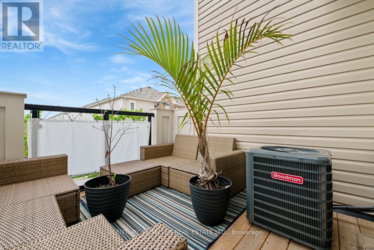 933 Apple Hill Lane, Kitchener, Ontario  N2R 0L7 - Photo 13 - X12647626