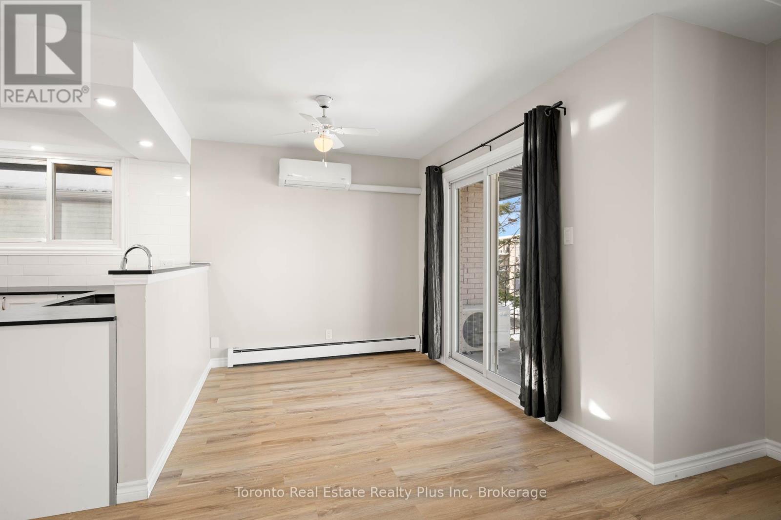 77 Second Avenue, Kitchener, Ontario  N2C 1N4 - Photo 11 - X12647678