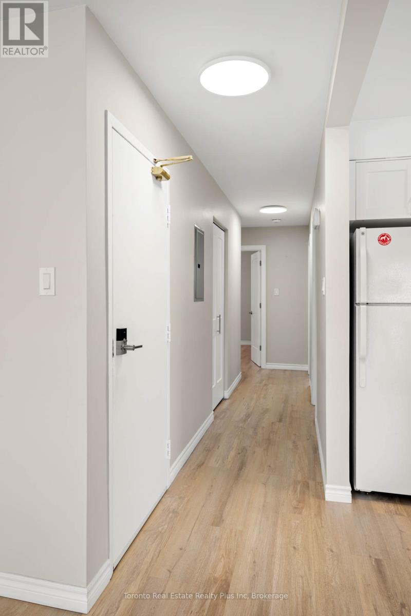 77 Second Avenue, Kitchener, Ontario  N2C 1N4 - Photo 13 - X12647678