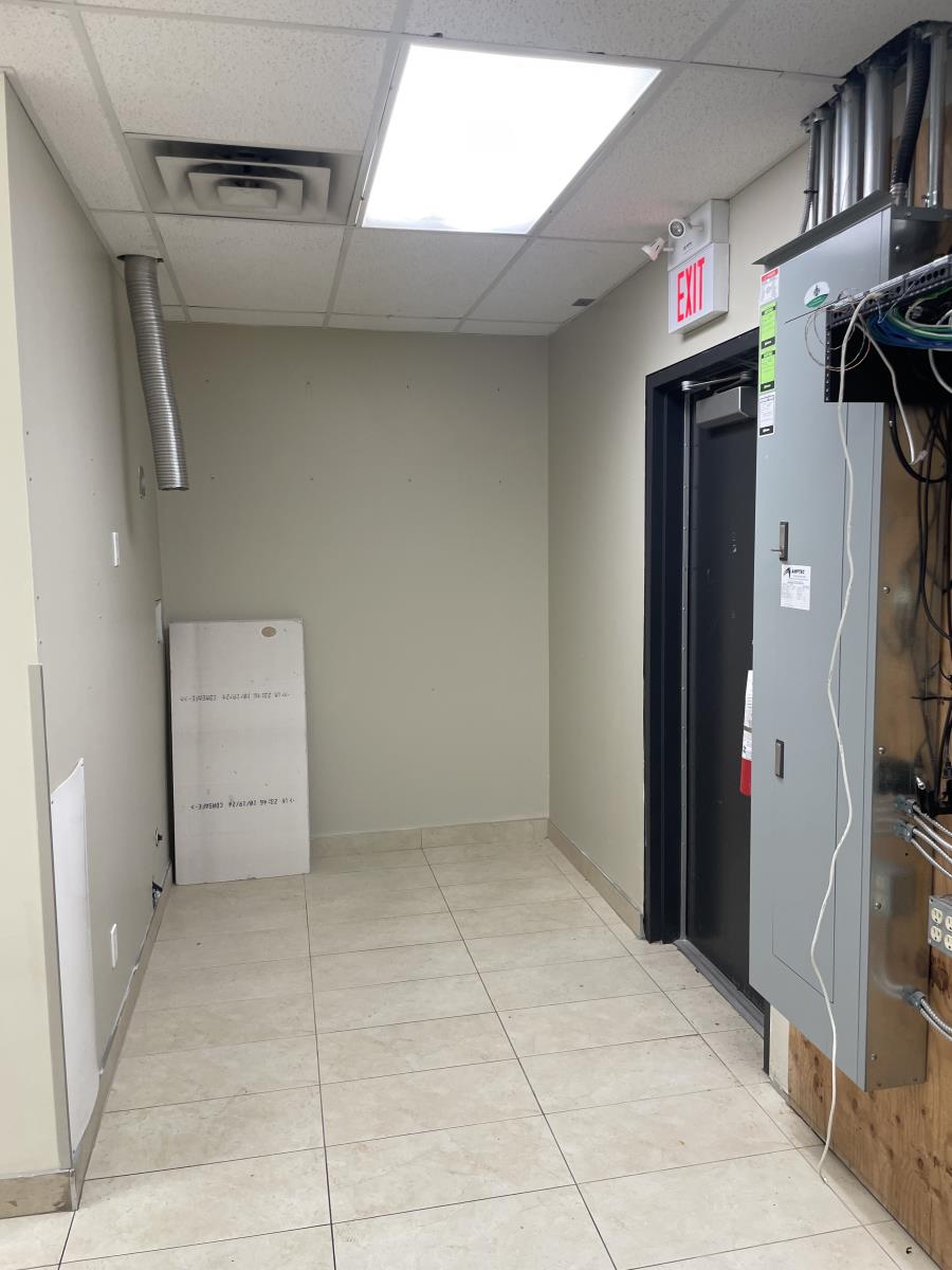 6941  Ellerslie Rd Sw, Edmonton, Alberta  T6X 2A1 - Photo 9 - 44023520