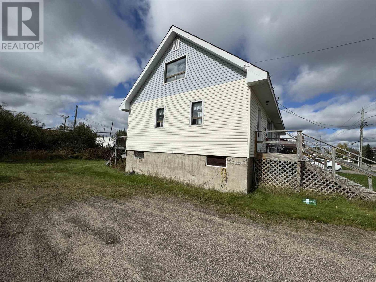 153 Monk St, Chapleau, Ontario  P0M 1K0 - Photo 4 - SM252752