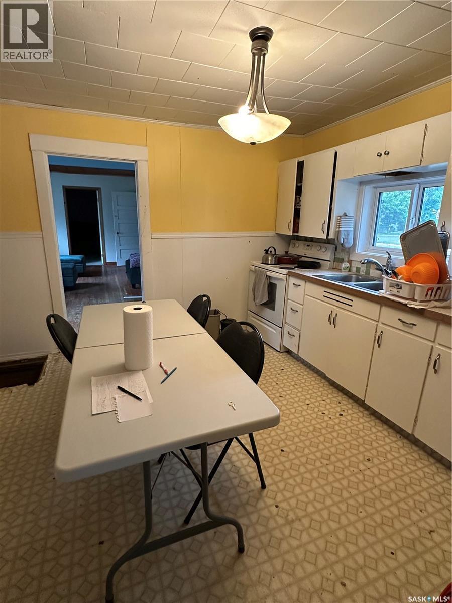 3360 Rutland Avenue, Gull Lake, Saskatchewan  S0N 1A0 - Photo 11 - SK010252
