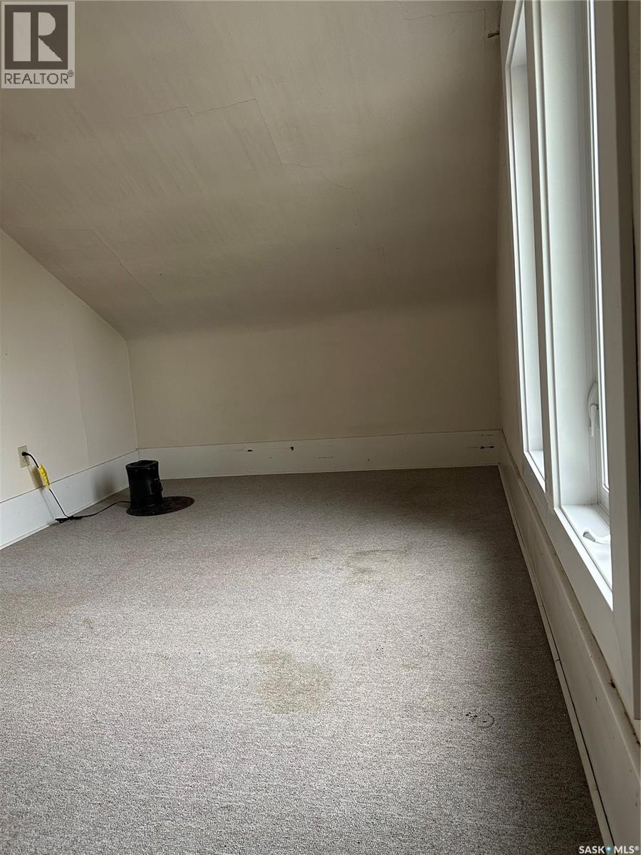 3360 Rutland Avenue, Gull Lake, Saskatchewan  S0N 1A0 - Photo 13 - SK010252