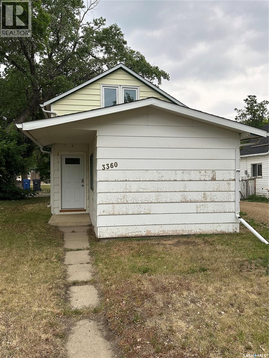 3360 Rutland Avenue, Gull Lake, Saskatchewan  S0N 1A0 - Photo 2 - SK010252