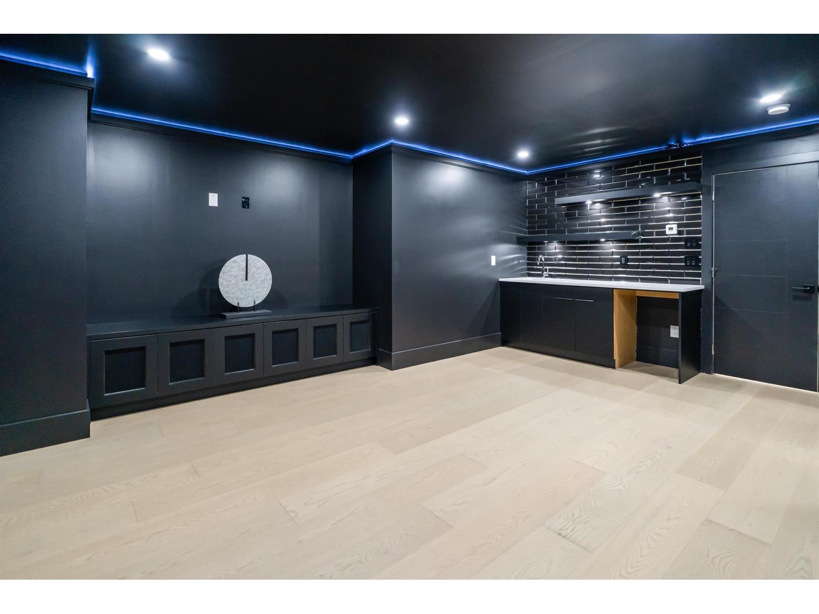 18446 68a Avenue, Surrey, British Columbia  V3S 9H9 - Photo 30 - R3074505