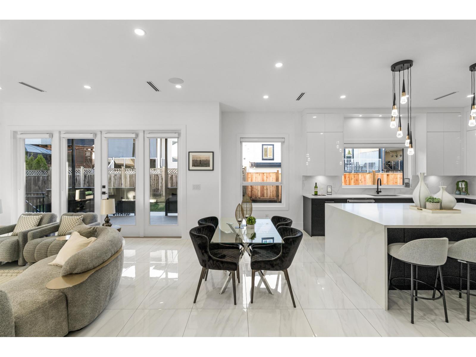 18446 68a Avenue, Surrey, British Columbia  V3S 9H9 - Photo 13 - R3074505