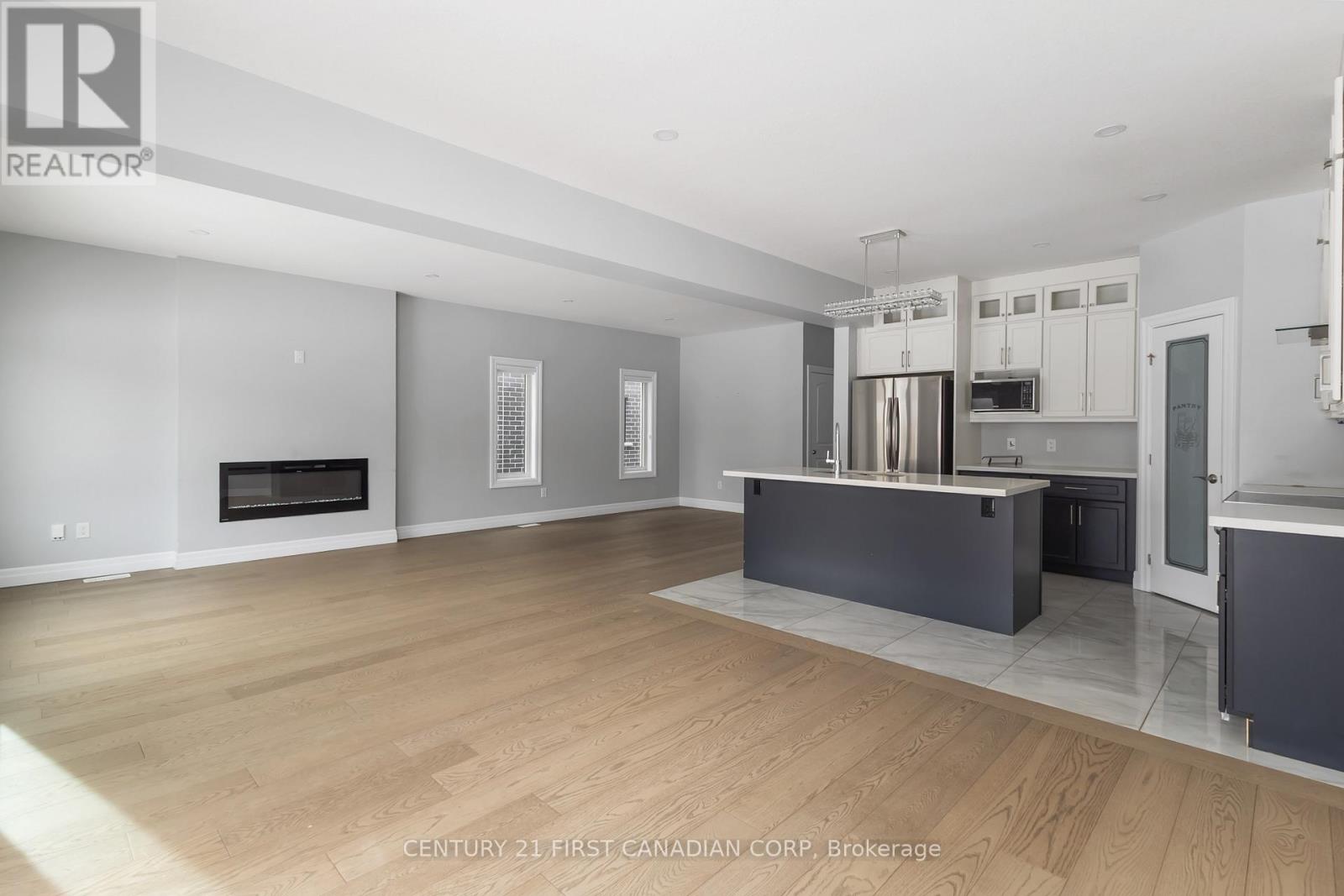 #upper - 2265 Southport Crescent, London South (South U), Ontario  N6M 0J6 - Photo 12 - X12647688