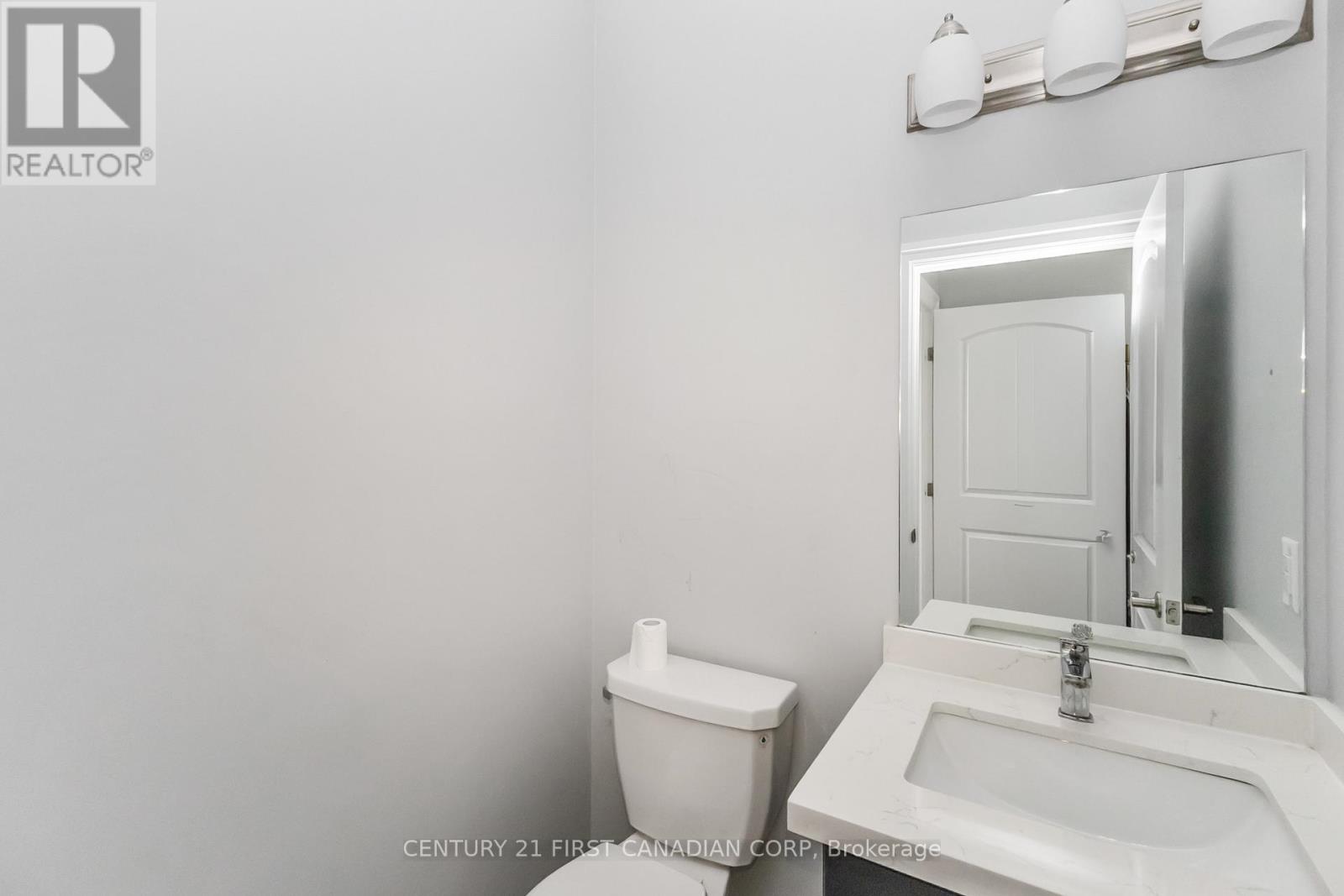 #upper - 2265 Southport Crescent, London South (South U), Ontario  N6M 0J6 - Photo 16 - X12647688
