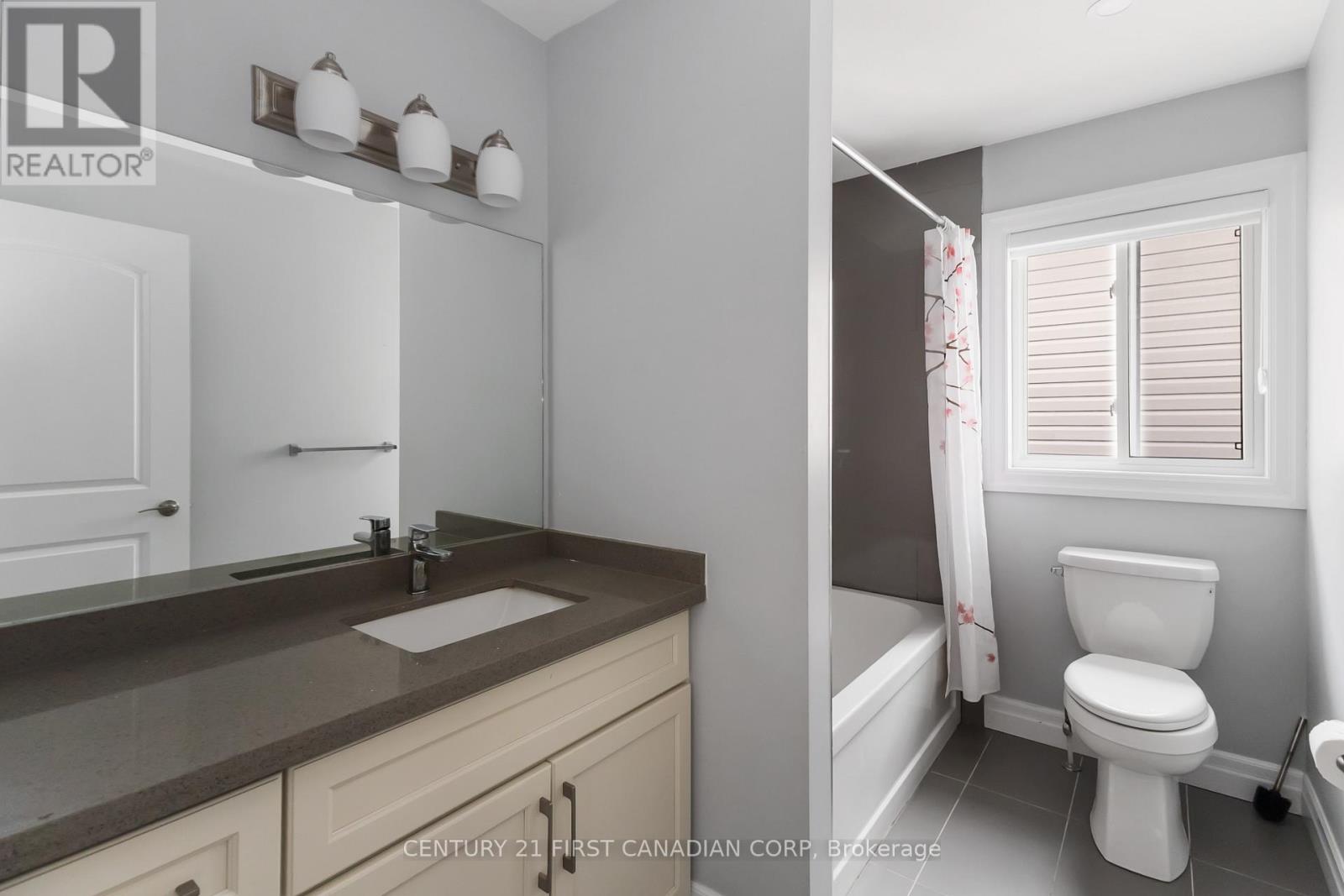 #upper - 2265 Southport Crescent, London South (South U), Ontario  N6M 0J6 - Photo 24 - X12647688