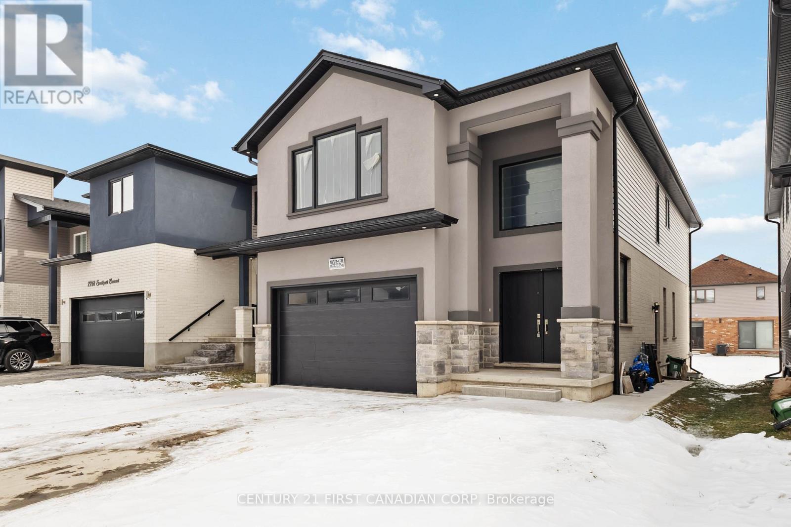 #upper - 2265 Southport Crescent, London South (South U), Ontario  N6M 0J6 - Photo 3 - X12647688