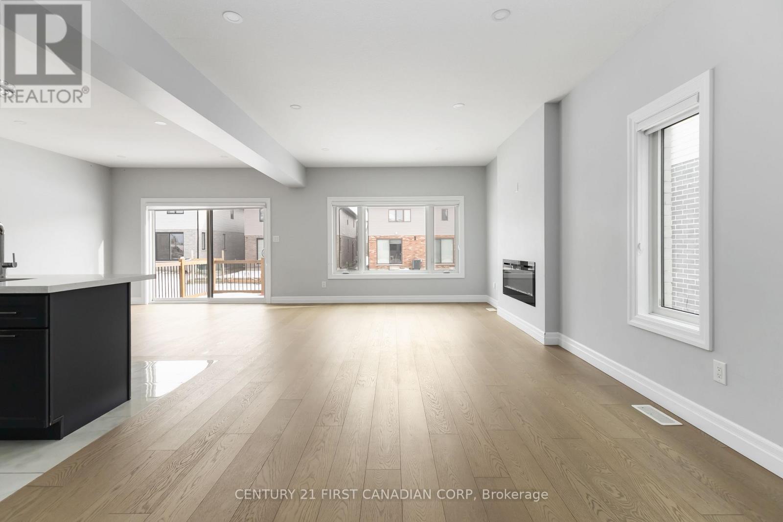 #upper - 2265 Southport Crescent, London South (South U), Ontario  N6M 0J6 - Photo 7 - X12647688