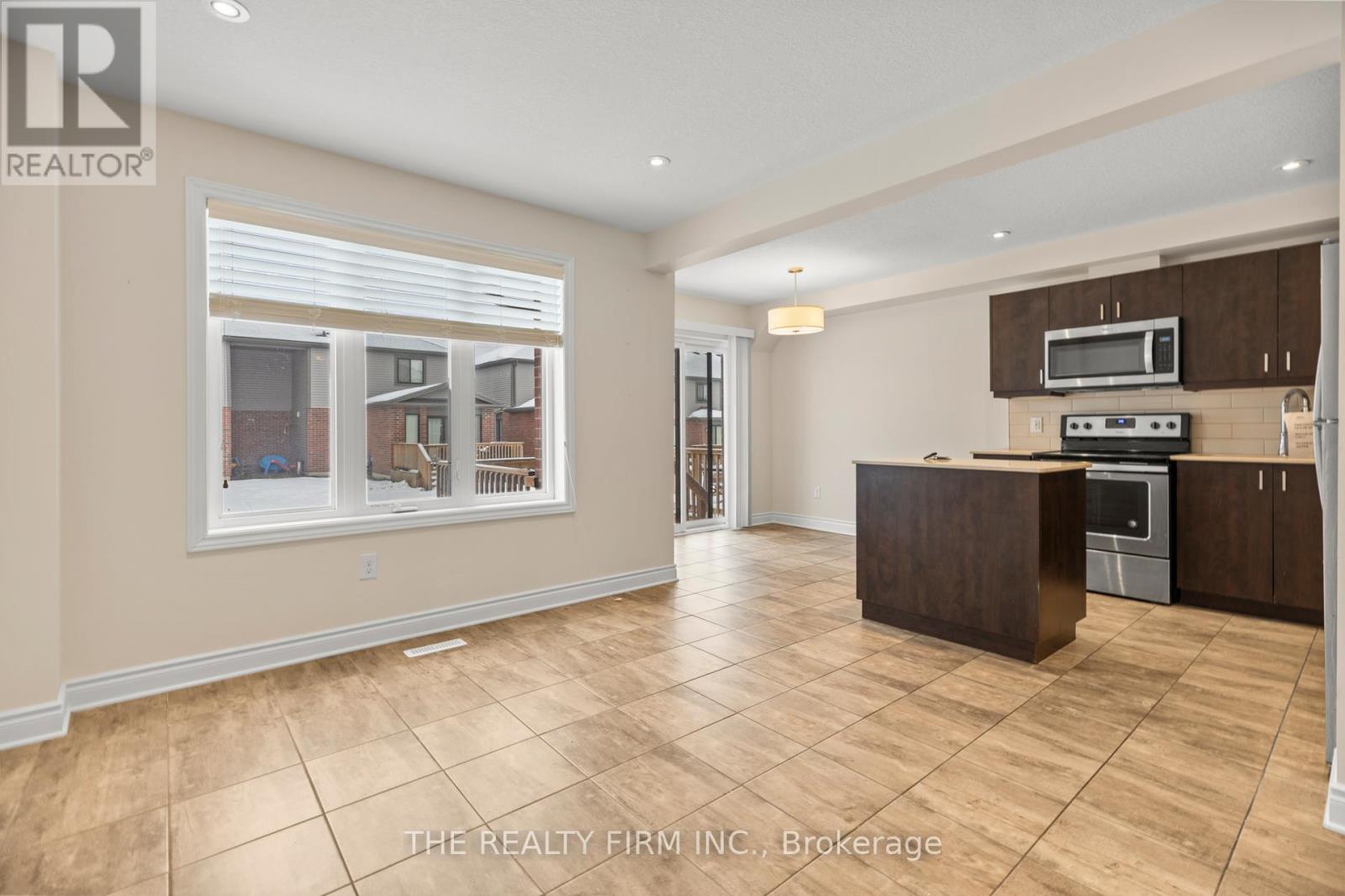 1320 Michael Circle, London East (East E), Ontario  N5V 0B8 - Photo 10 - X12647716