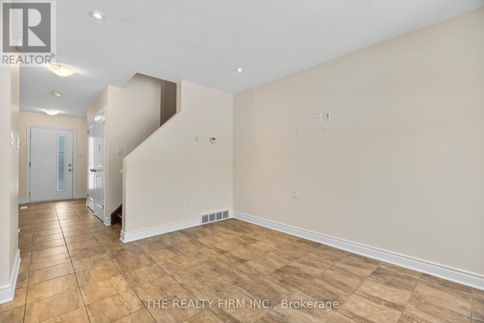 1320 Michael Circle, London East (East E), Ontario  N5V 0B8 - Photo 11 - X12647716