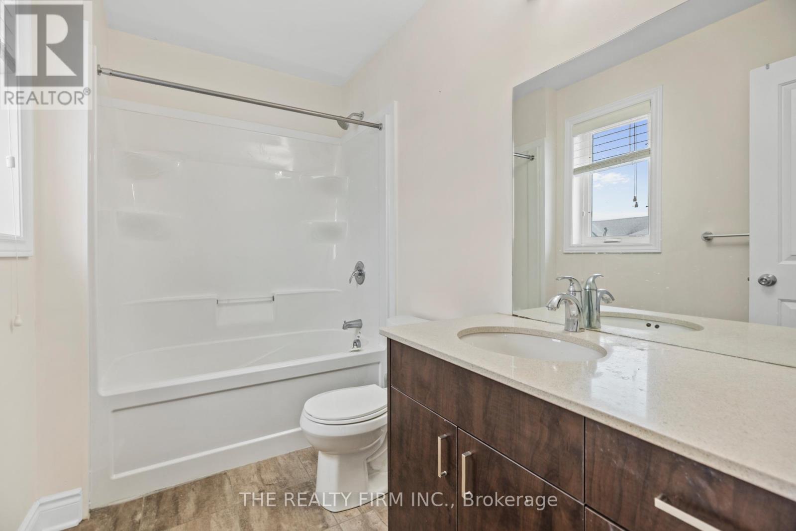 1320 Michael Circle, London East (East E), Ontario  N5V 0B8 - Photo 21 - X12647716