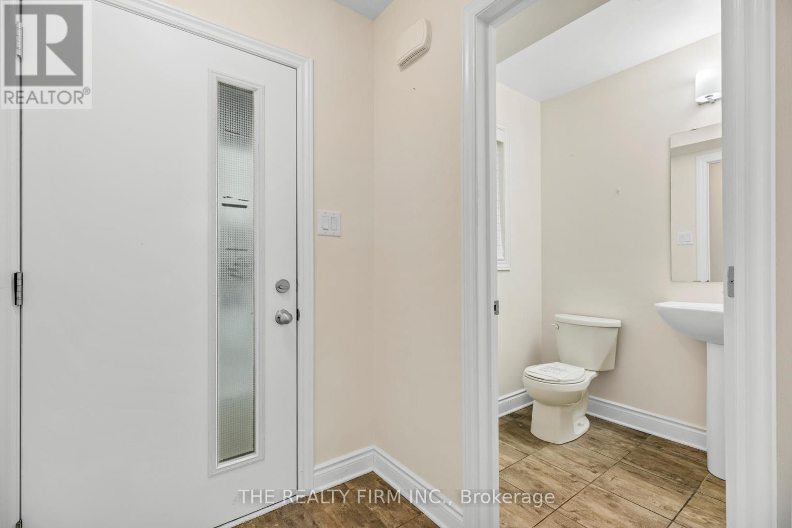 1320 Michael Circle, London East (East E), Ontario  N5V 0B8 - Photo 8 - X12647716