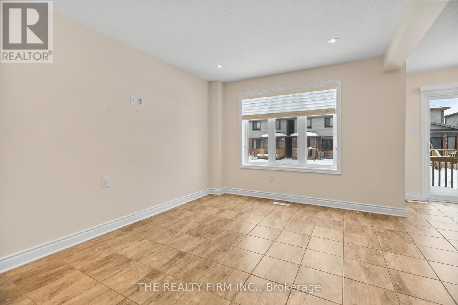 1320 Michael Circle, London East (East E), Ontario  N5V 0B8 - Photo 9 - X12647716