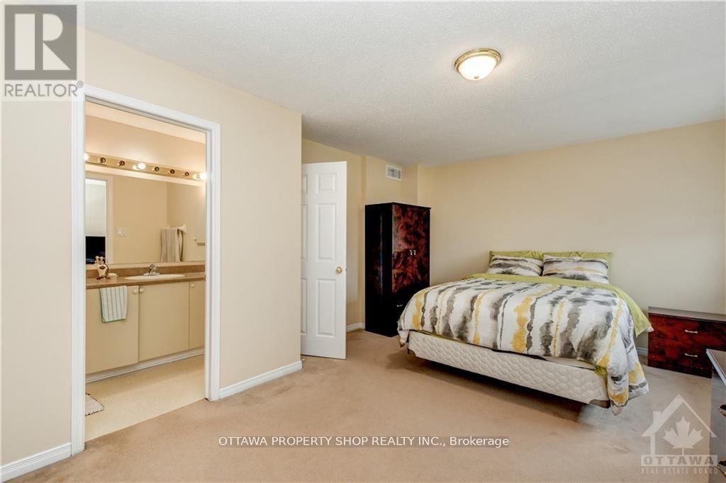 41 Palmadeo Drive, Ottawa, Ontario  K2J 4Z3 - Photo 10 - X12647708