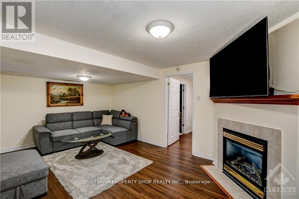 41 Palmadeo Drive, Ottawa, Ontario  K2J 4Z3 - Photo 17 - X12647708