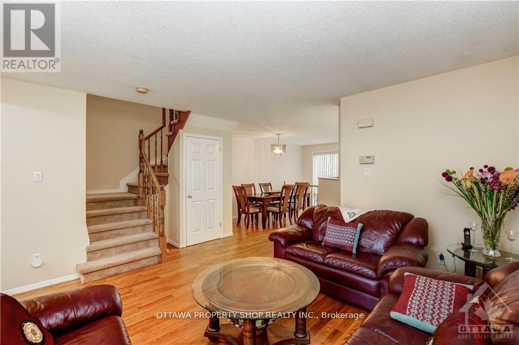 41 Palmadeo Drive, Ottawa, Ontario  K2J 4Z3 - Photo 4 - X12647708