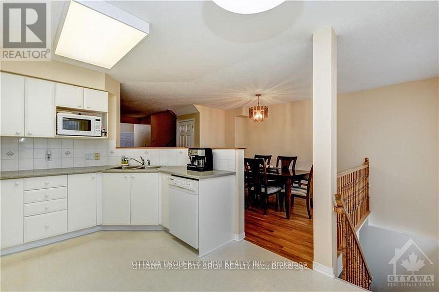41 Palmadeo Drive, Ottawa, Ontario  K2J 4Z3 - Photo 7 - X12647708