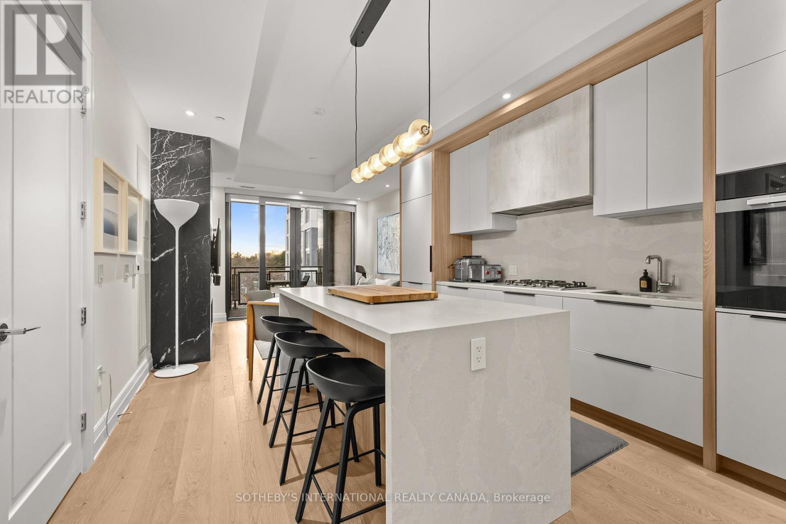 510 - 2 Forest Hill Road, Toronto, Ontario  M4V 2L3 - Photo 3 - C12646740