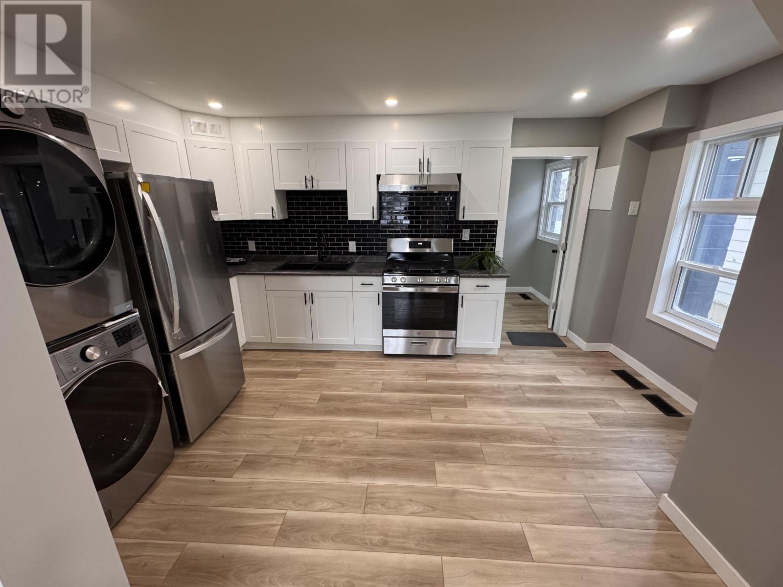 1322 Georgina Ave, Thunder Bay, Ontario  P7E 3J2 - Photo 7 - TB253680