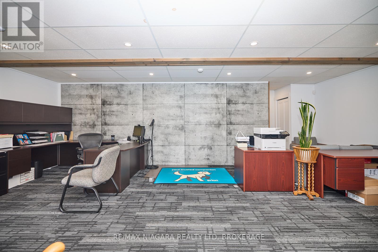 210 Ridgeway Road, Fort Erie (Crystal Beach), Ontario  L0S 1B0 - Photo 2 - X12647696