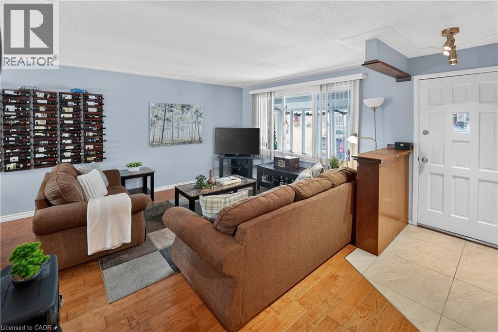 8162 Lynhurst Drive, Niagara Falls, Ontario  L2H 2A2 - Photo 4 - 40793422