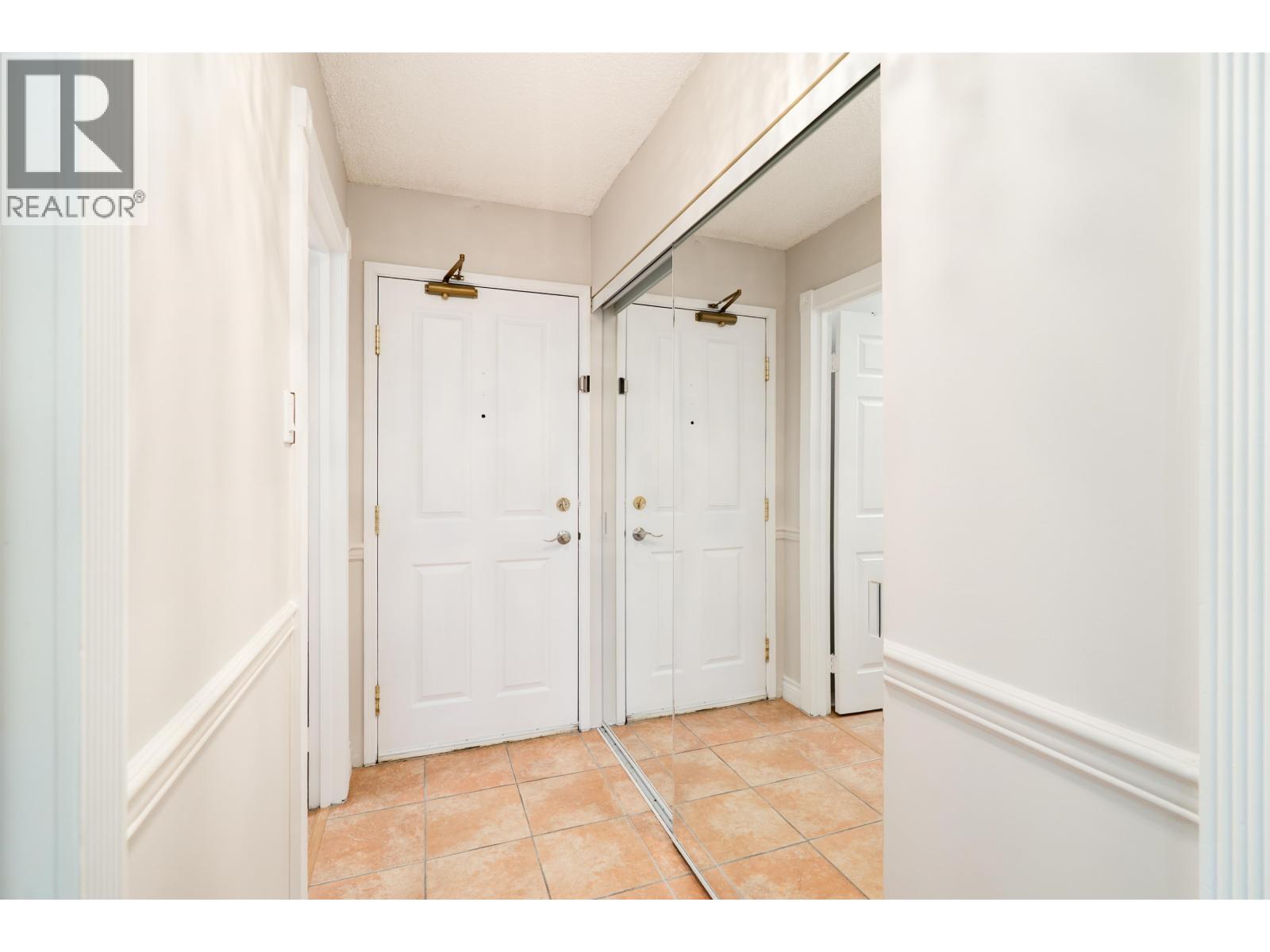 2008 Fullerton Avenue, North Vancouver, British Columbia  V7P 3G7 - Photo 16 - R3074807