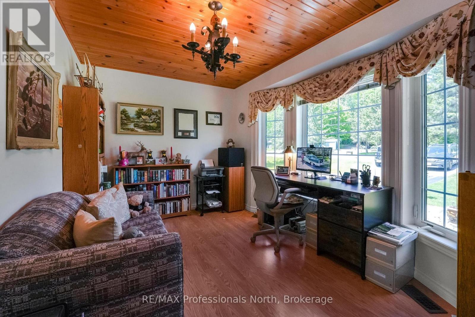 4696 County Road 21, Dysart Et Al, Ontario  K0M 1S0 - Photo 13 - X12180079