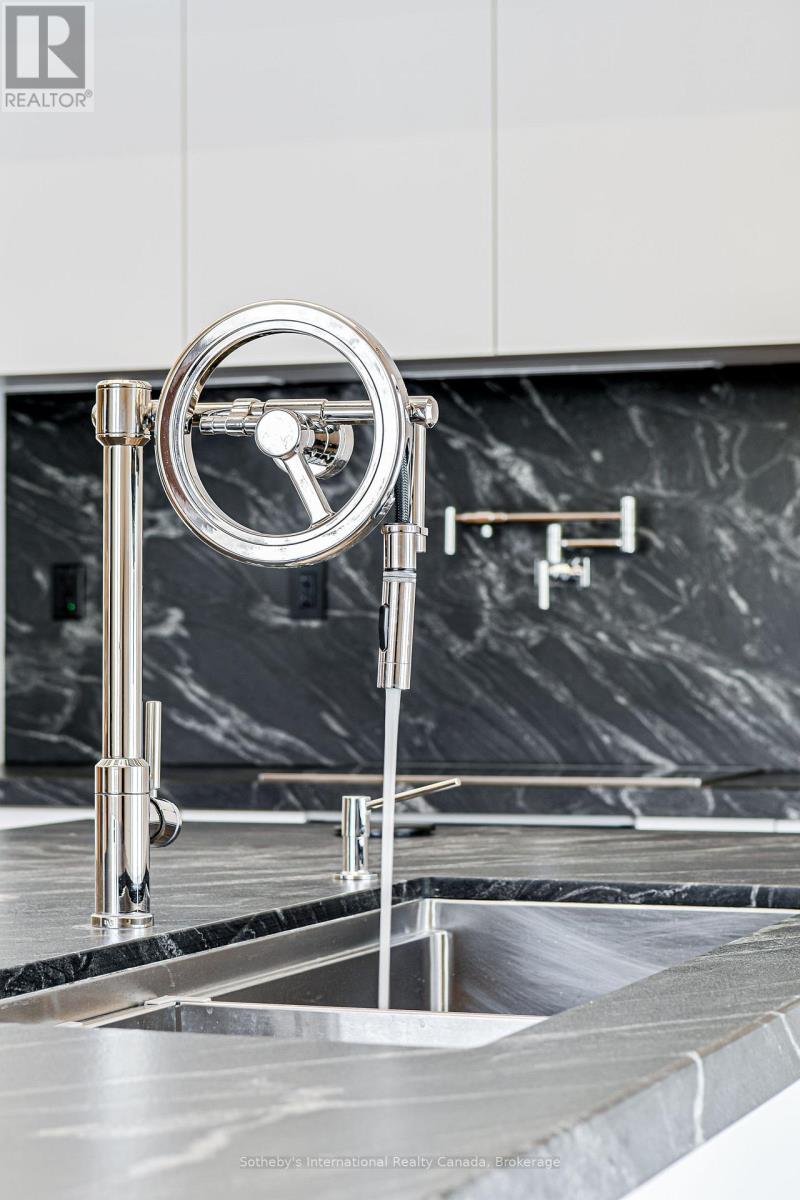 1739 Trapper's Trail Road, Dysart Et Al, Ontario  K0M 1S0 - Photo 27 - X12203097