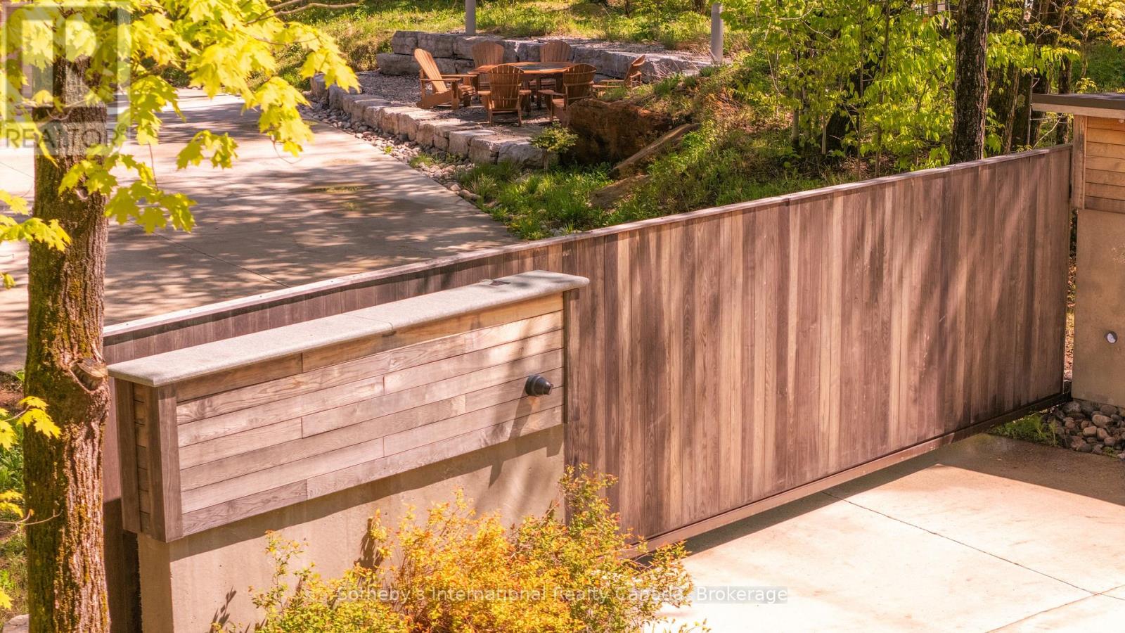 1739 Trapper's Trail Road, Dysart Et Al, Ontario  K0M 1S0 - Photo 17 - X12203097