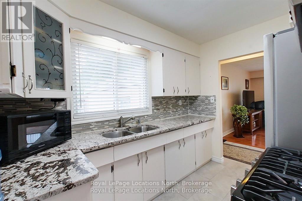 223 Pearson Street, Meaford, Ontario  N4L 1L6 - Photo 11 - X12645310