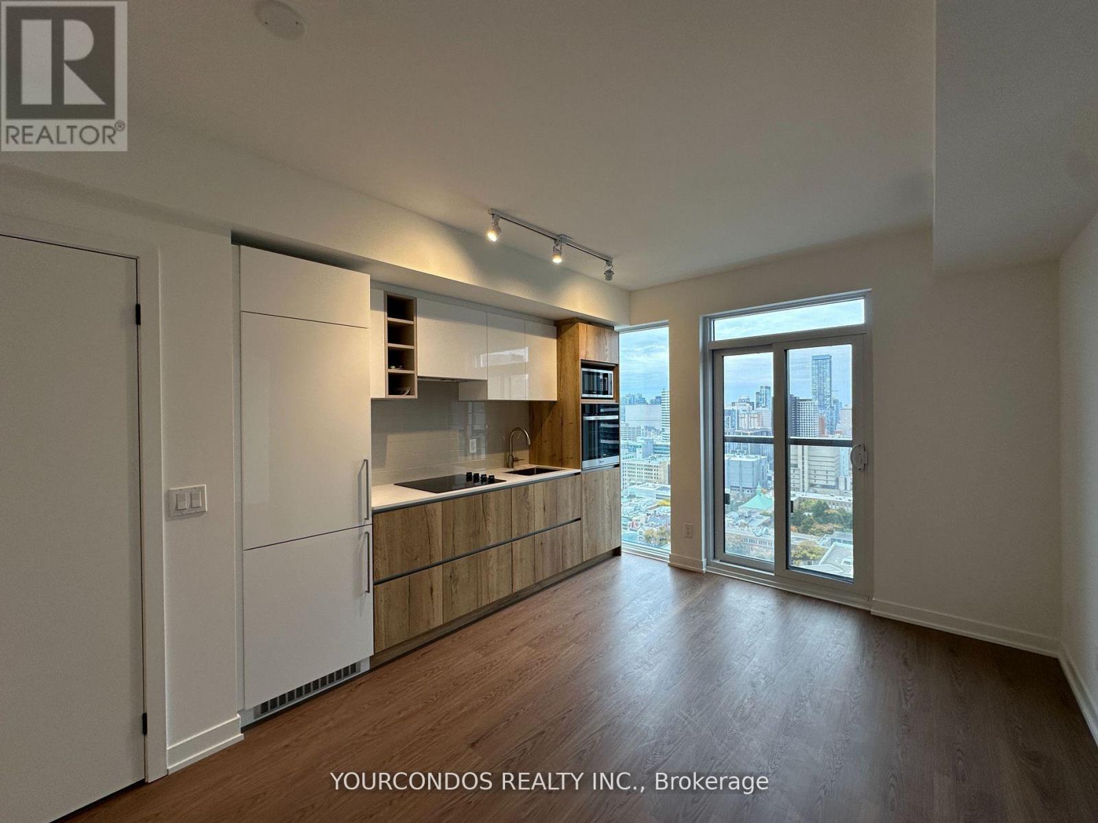 3205 - 319 Jarvis Street, Toronto, Ontario  M5B 0C8 - Photo 2 - C12647692