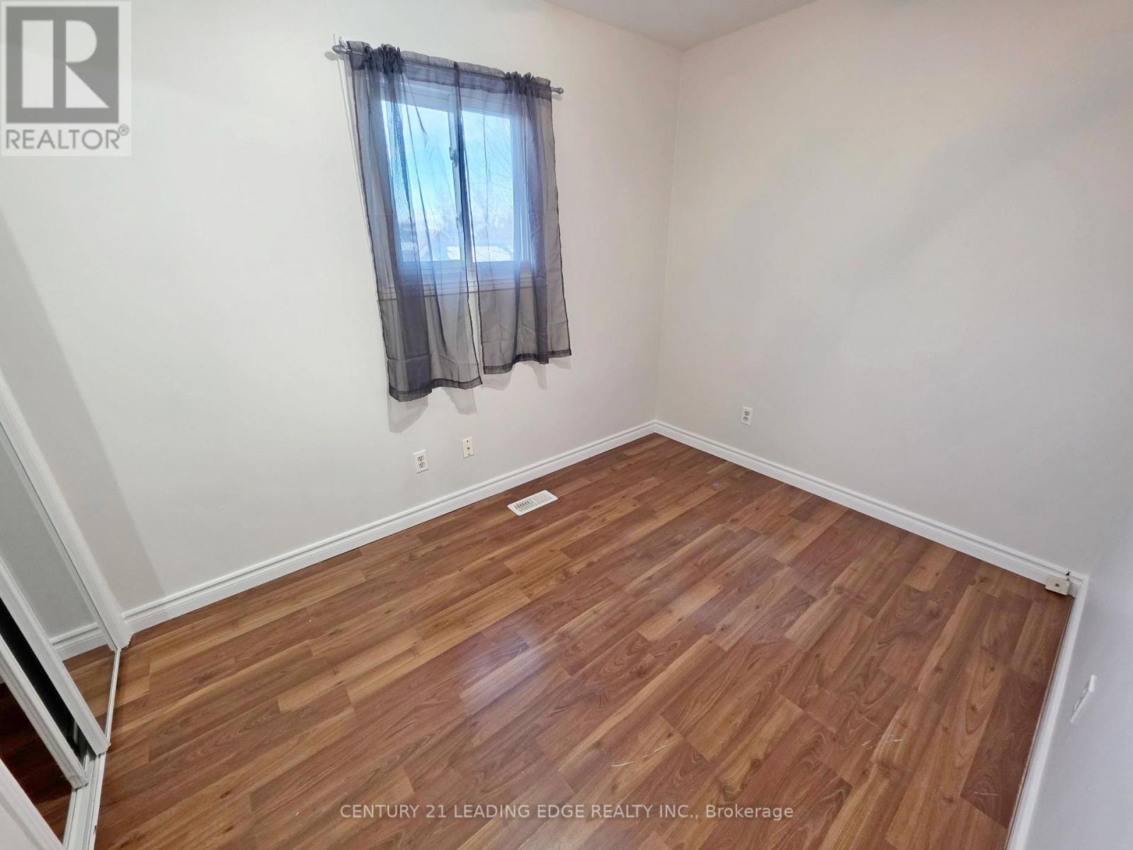 342 Pasadena Drive, Georgina, Ontario  L4P 2Z1 - Photo 11 - N12647712