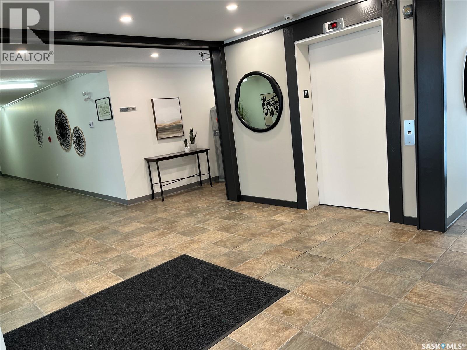 239 960 E Assiniboine Avenue, Regina, Saskatchewan  S4V 2P8 - Photo 4 - SK025855