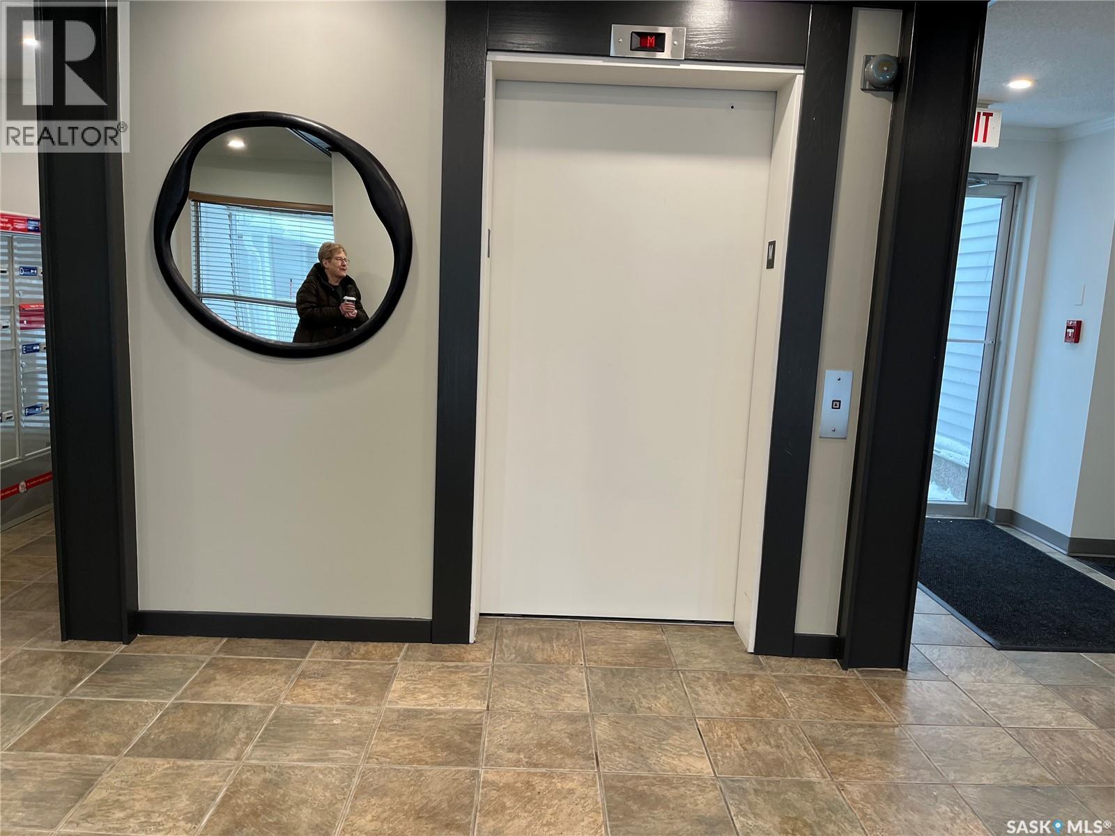 239 960 E Assiniboine Avenue, Regina, Saskatchewan  S4V 2P8 - Photo 5 - SK025855