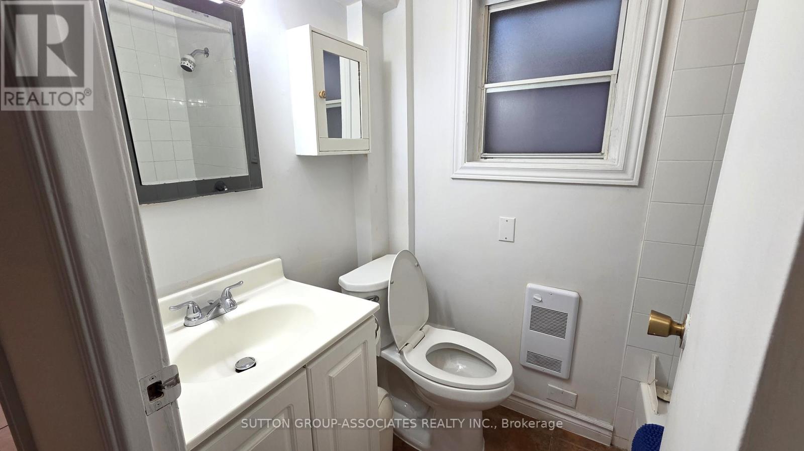 50 Lappin Avenue, Toronto, Ontario  M6H 1Y4 - Photo 12 - W12641832