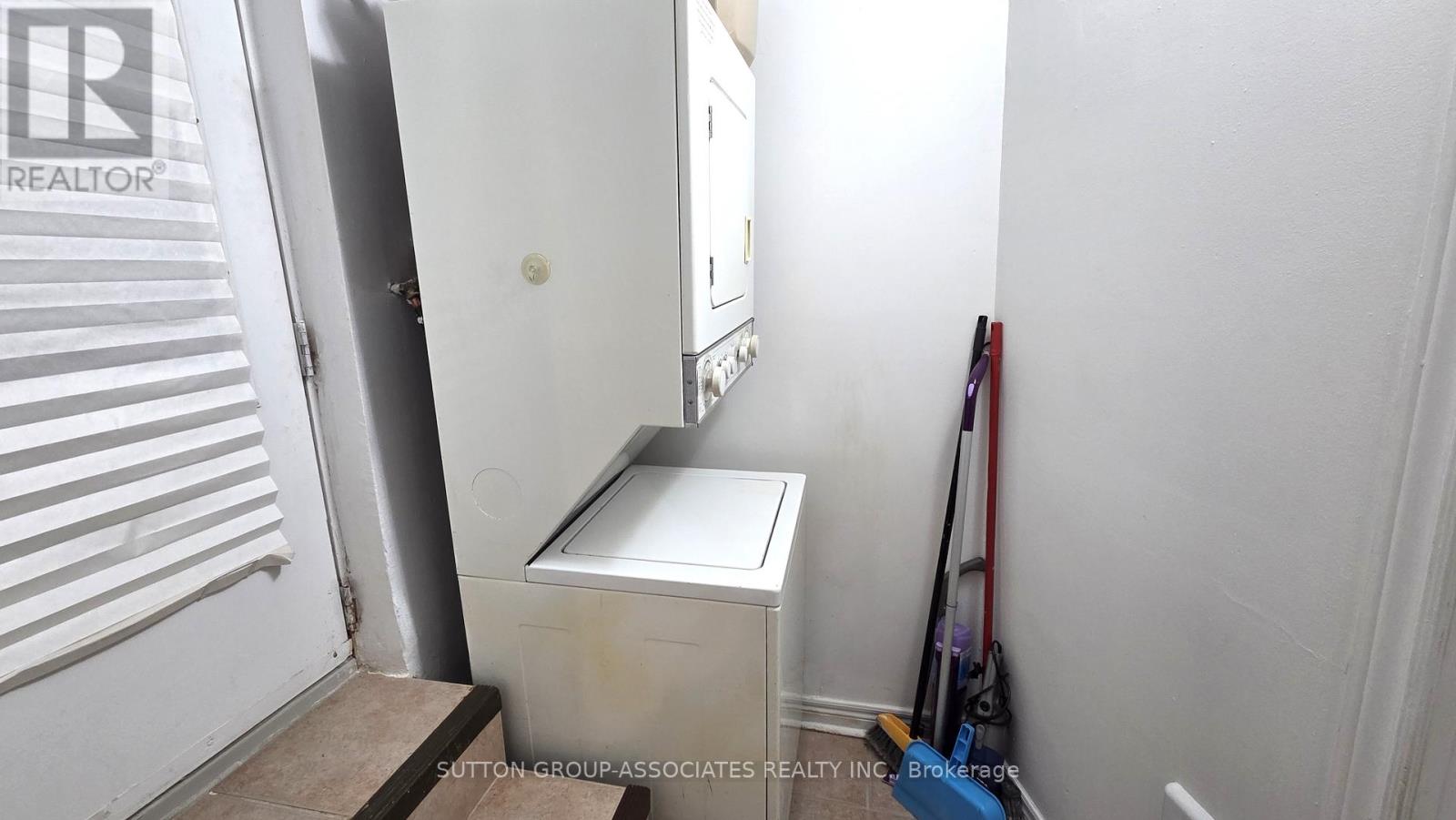 50 Lappin Avenue, Toronto, Ontario  M6H 1Y4 - Photo 32 - W12641832