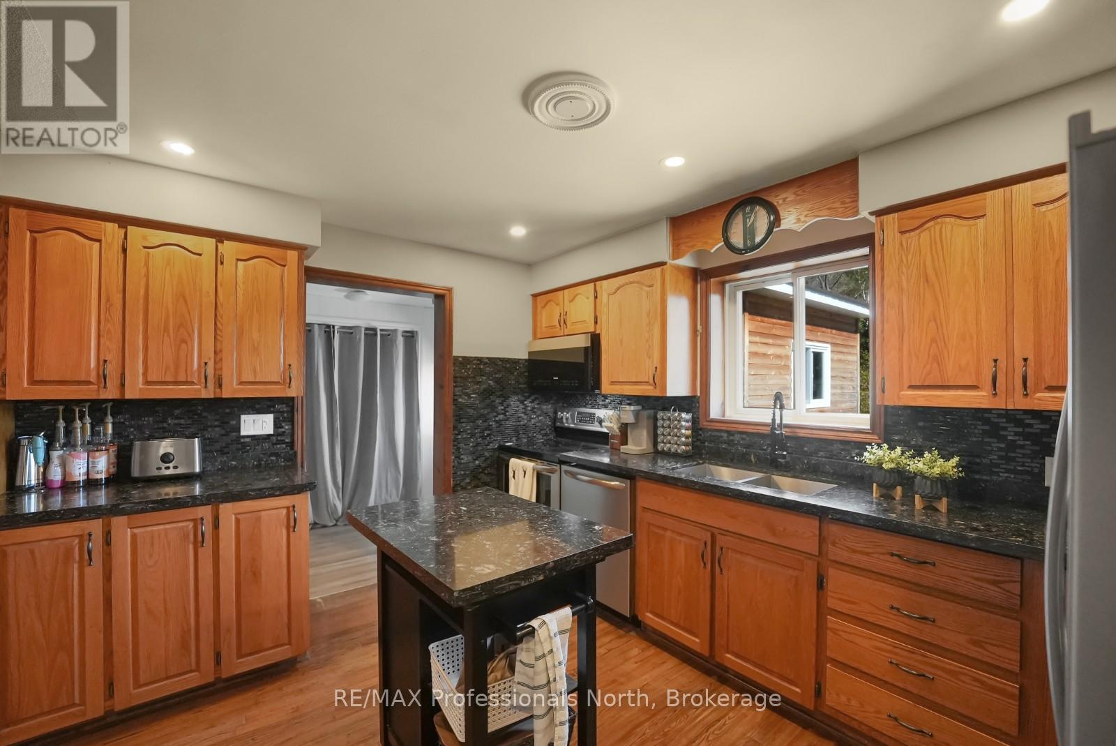 1123 Harcourt Road, Dysart Et Al, Ontario  K0L 1X0 - Photo 14 - X12647774