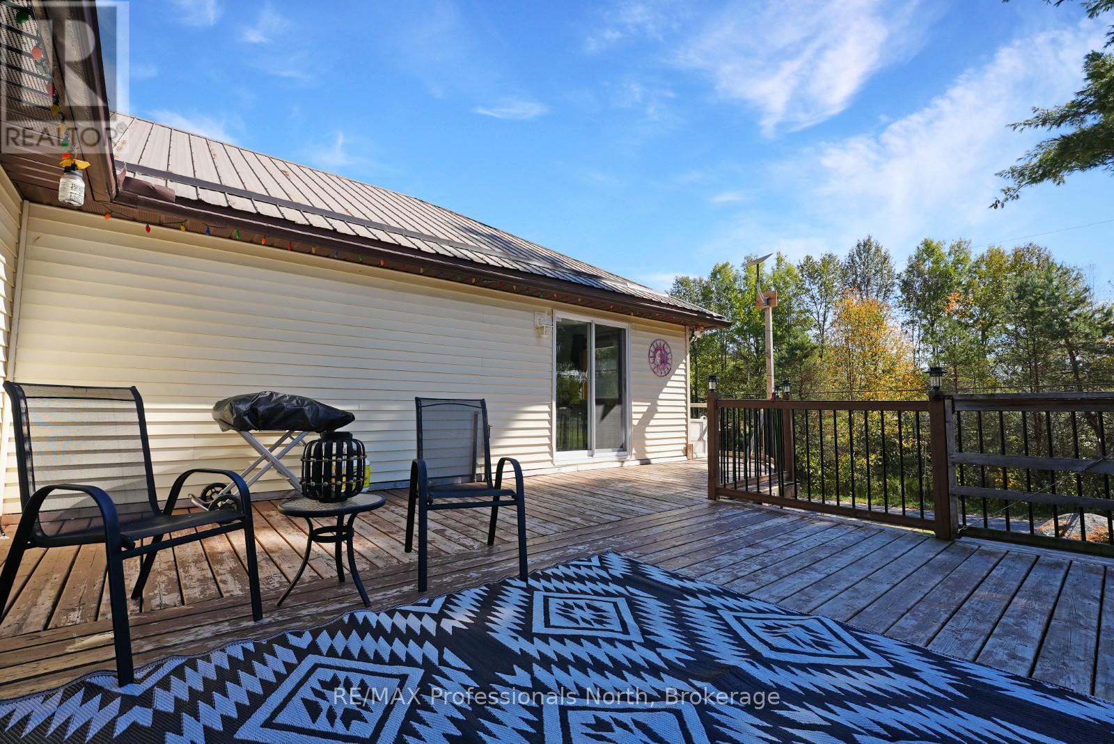 1123 Harcourt Road, Dysart Et Al, Ontario  K0L 1X0 - Photo 2 - X12647774