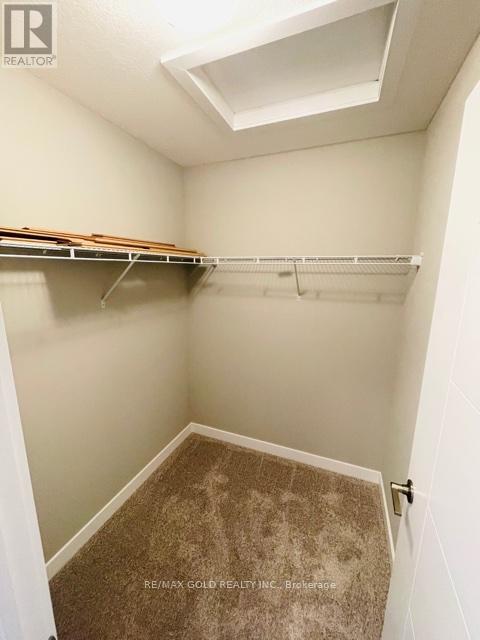 942 Robert Ferrie Drive, Kitchener, Ontario  N2R 1P2 - Photo 13 - X12647694