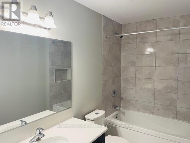 942 Robert Ferrie Drive, Kitchener, Ontario  N2R 1P2 - Photo 17 - X12647694