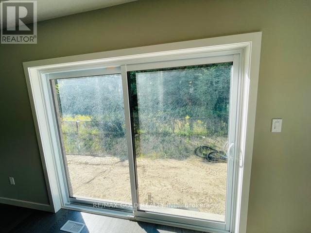 942 Robert Ferrie Drive, Kitchener, Ontario  N2R 1P2 - Photo 25 - X12647694