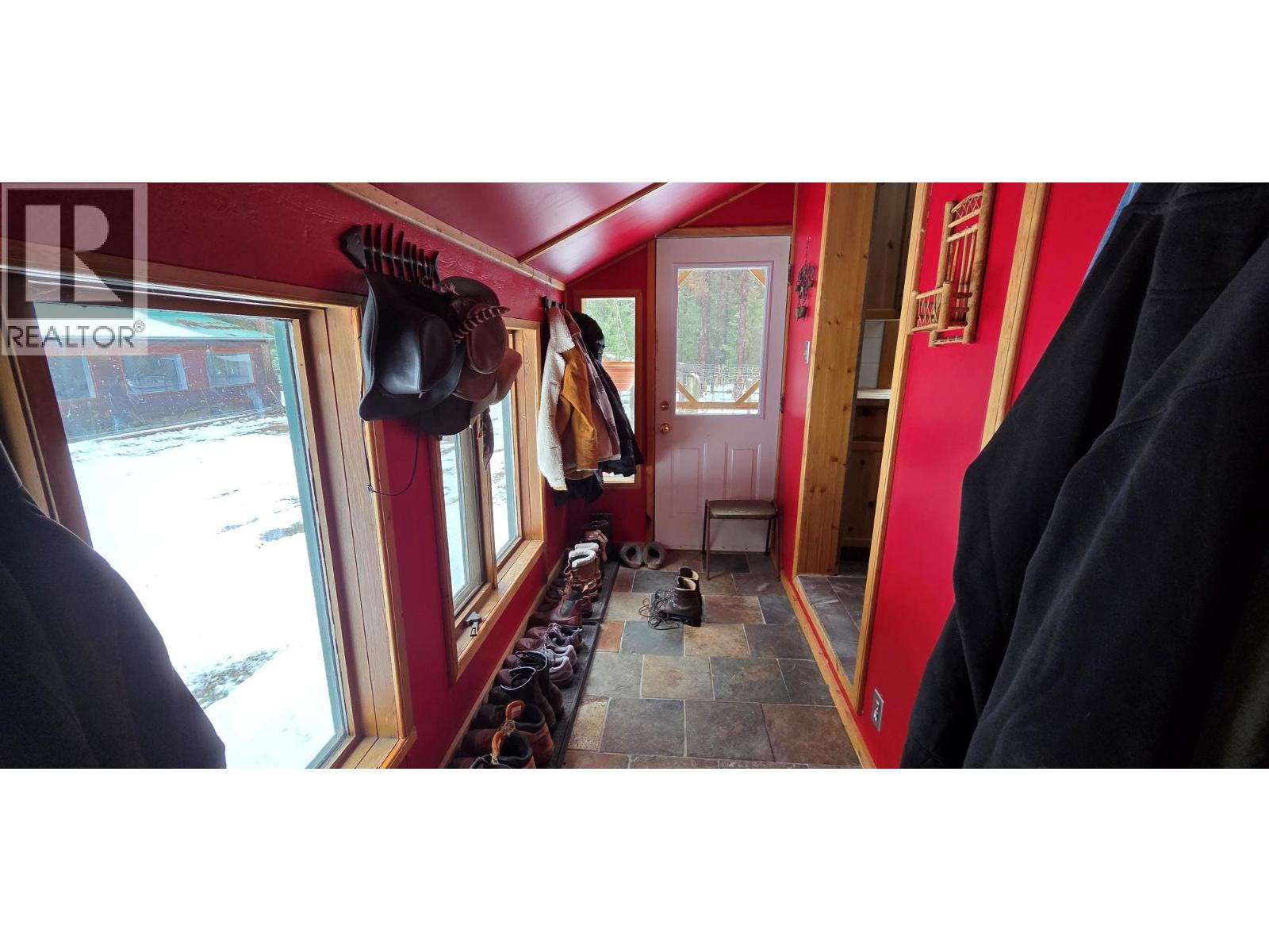 8525 Pretty Road, Cranbrook, British Columbia  V1C 7C6 - Photo 25 - 10370960