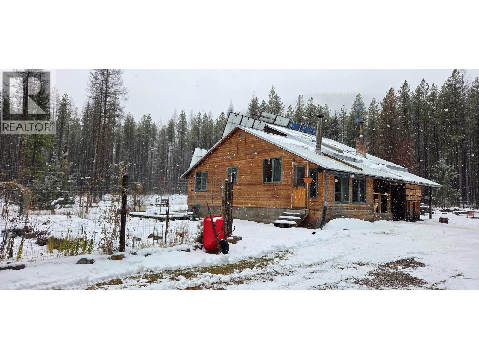 8525 Pretty Road, Cranbrook, British Columbia  V1C 7C6 - Photo 5 - 10370960