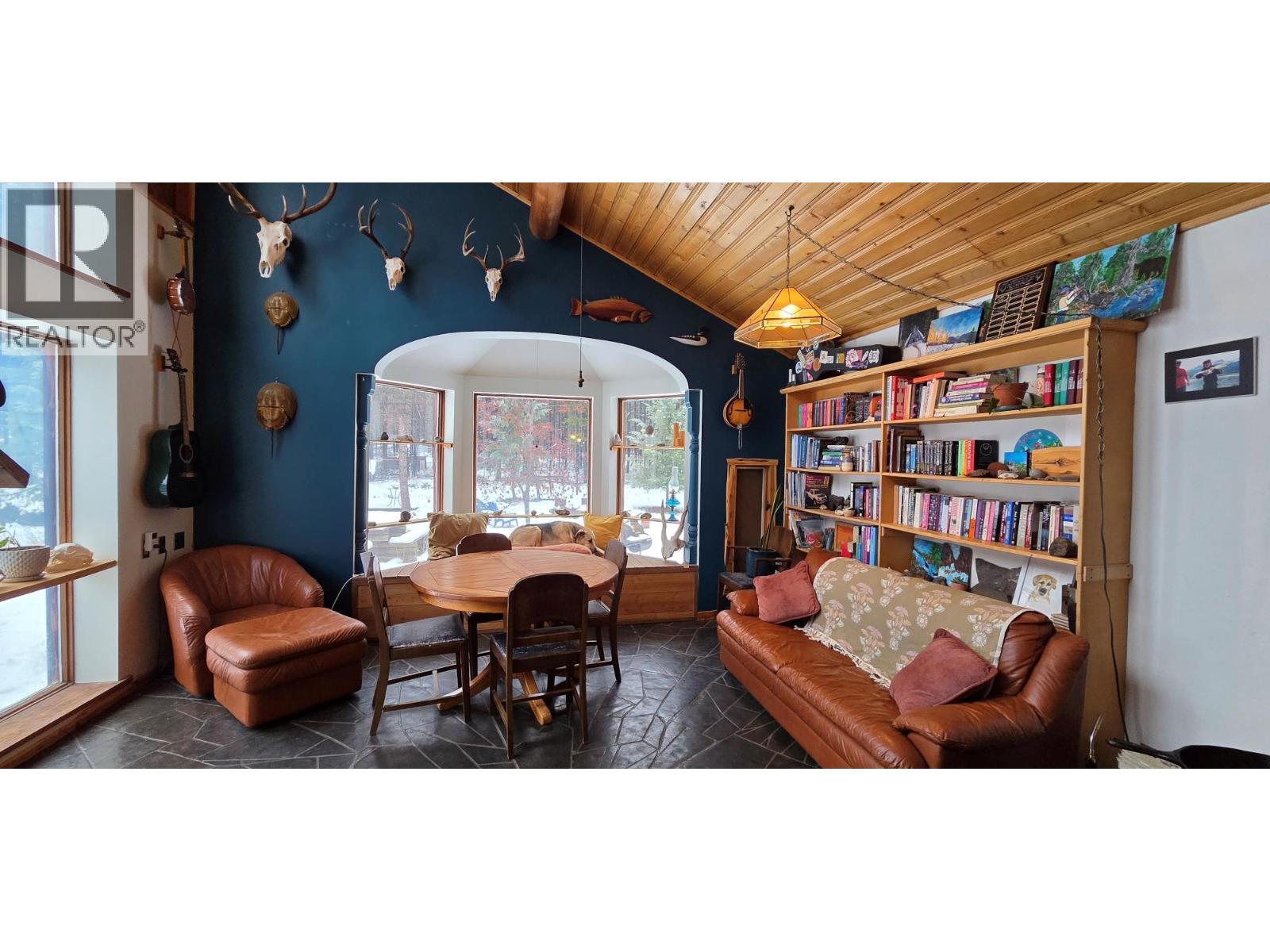 8525 Pretty Road, Cranbrook, British Columbia  V1C 7C6 - Photo 7 - 10370960